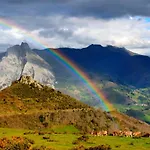 El Enebral En Potes Picos De Euopa * Colio