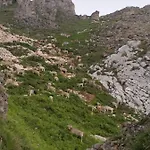 El Enebral En Potes Picos De Euopa דירה