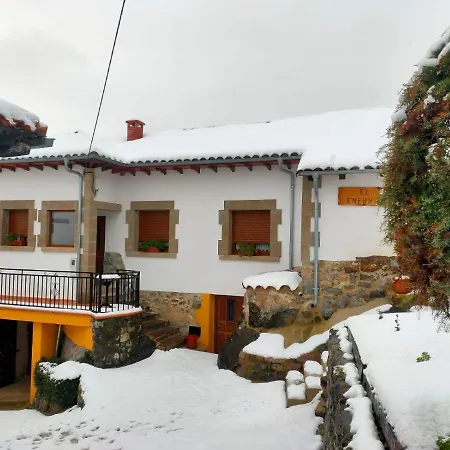 El Enebral En Potes Picos De Euopa Colio