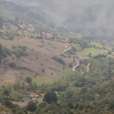 El Enebral En Potes Picos De Euopa *