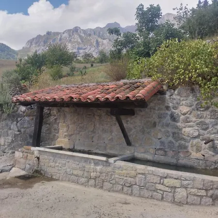 شقة El Enebral En Potes Picos De Euopa Colio