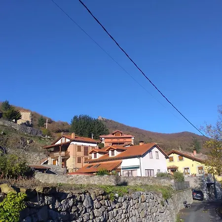 El Enebral En Potes Picos De Euopa Apartamento Colio
